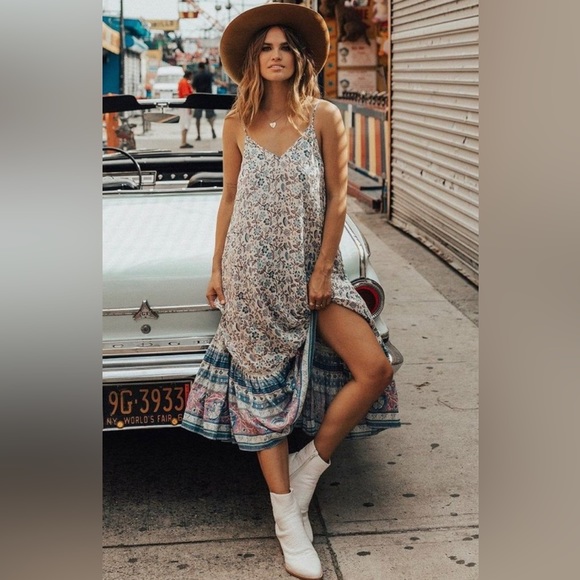 SOLD!SPELL DAHLIA STRAPPY SIZE L (Oversized) - Picture 1 of 10